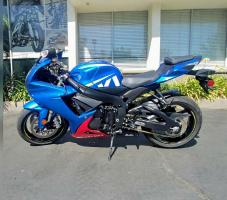 Suzuki  Gsx-r750 available  for sell