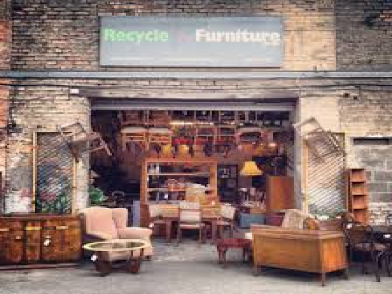 Active used furniture
