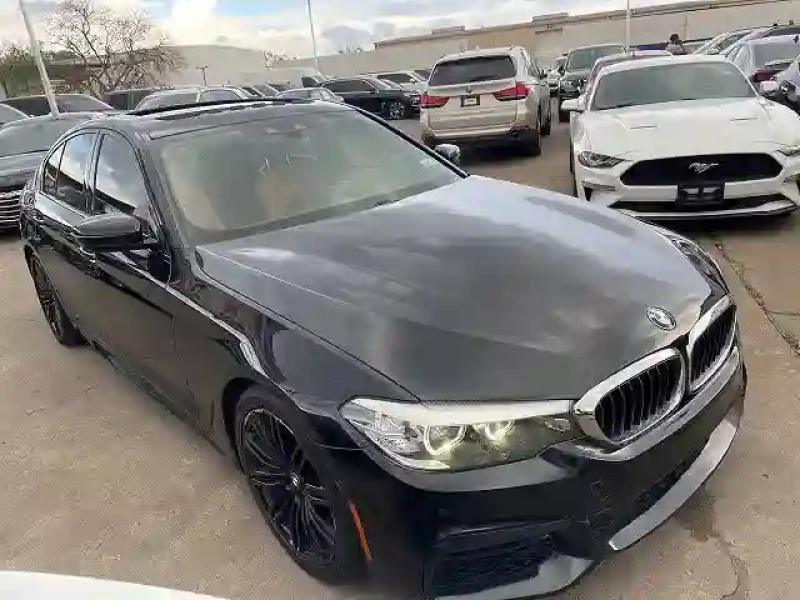 2019 BMW 5 Series 530i black