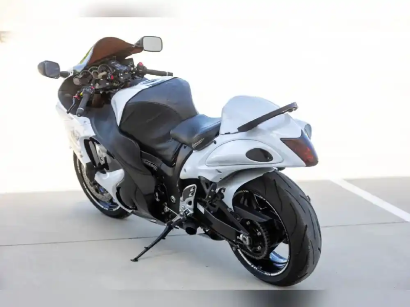 2017
Suzuki
Model
HAYABUSA