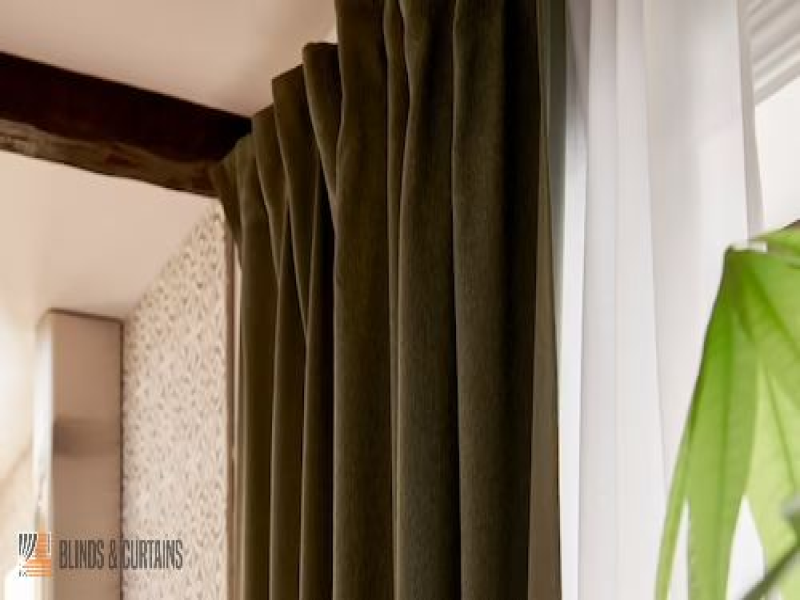 Get Ready Made Curtains and Blinds From The Best Blind Store in Dubai