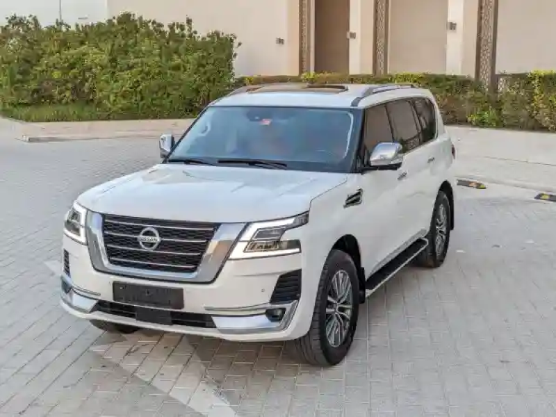 2020 Nissan Patrol whatsapp me (+971586375226)